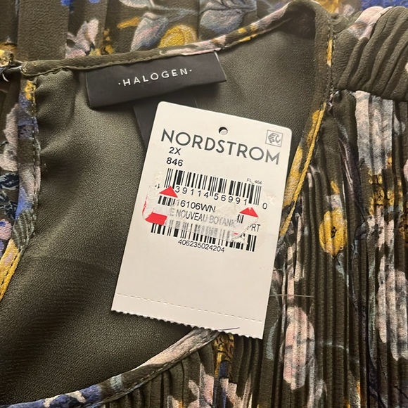 5 for $25! NWT Nordstrom Halogen Georgian Floral Sleeveless Top Size 2X - Picture 12 of 12